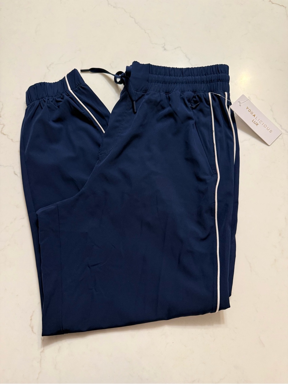 NWT Yogalicious Lux Lightstream Blaze Jogger Pants XL Navy Blue Athleisure